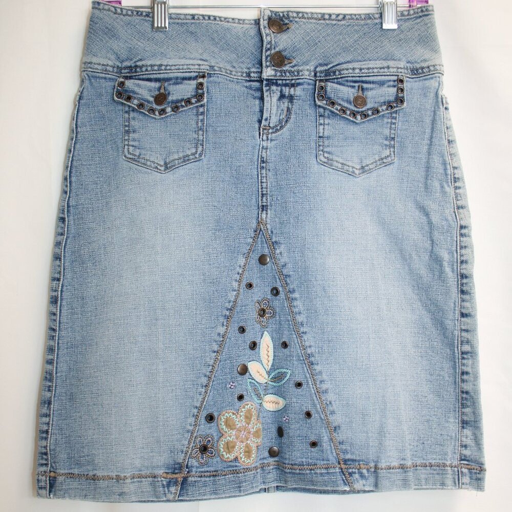 Z. Cavaricci Women's Blue Denim Flower Embroidery Straight Skirt Size 3